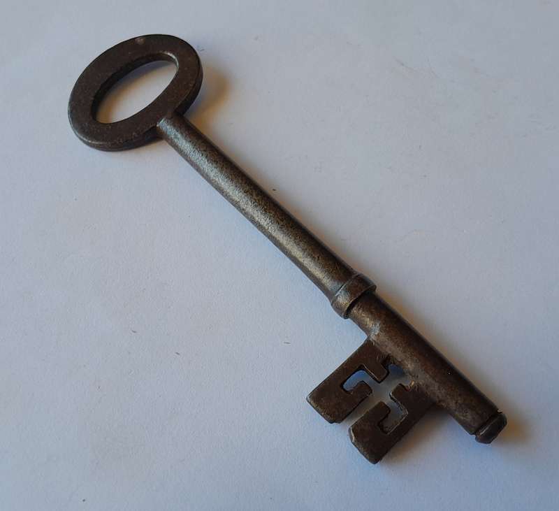 Large Antique Cast Iron Key.  10.6cm.