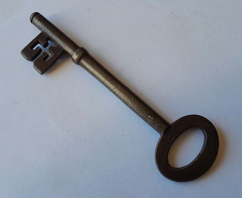 Large Antique Cast Iron Key.  10.6cm.