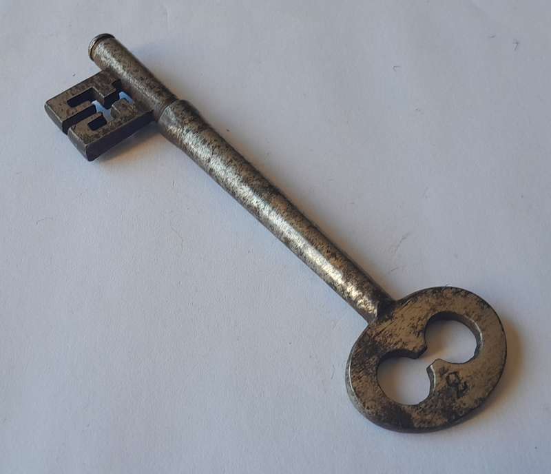 Large Antique Cast Iron Key.  10.5cm.