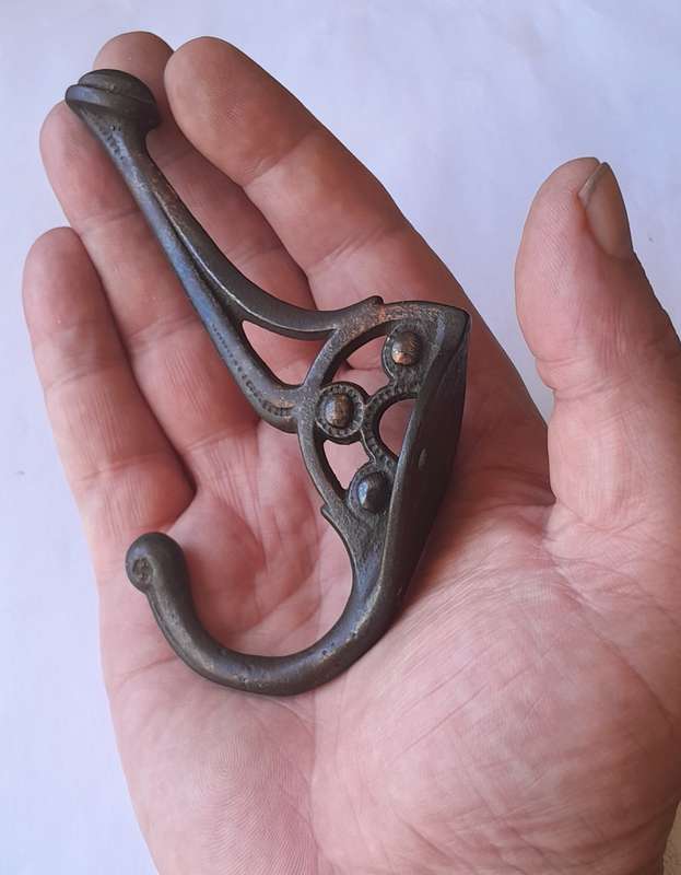 Antique Cast Metal Wall Hook.  11cm.