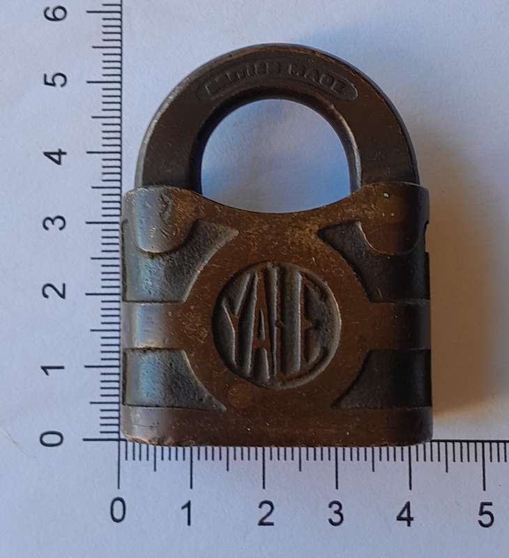Antique Yale Padlock.  No Key.  5 x 4cm.