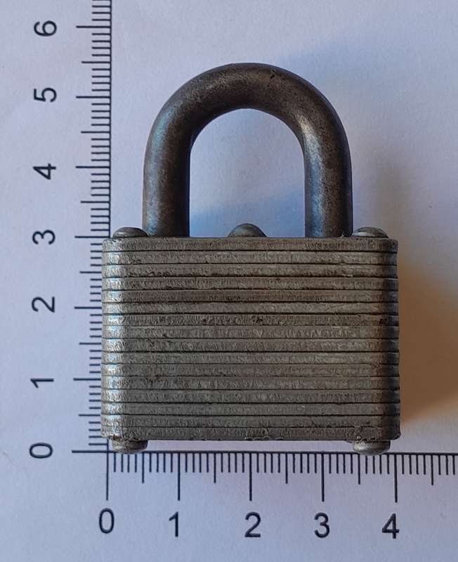 Vintage Master Lock Co. Milwaukee U.S.A Padlock.  No Key.  5 x 3.5cm