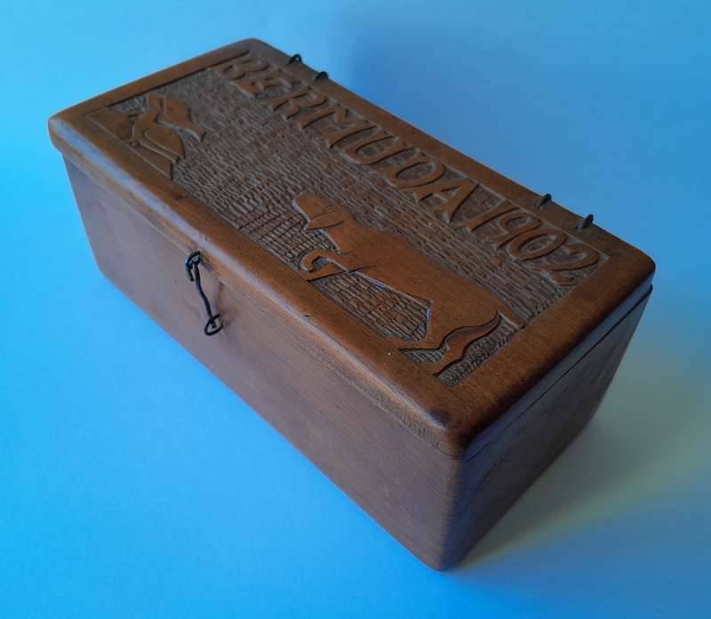 Boer War 1902 Bermuda POW Hand Carved Box.  11.3 x 5.7 x 4.6cm.