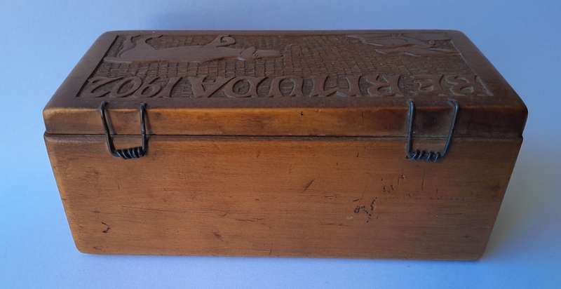 Boer War 1902 Bermuda POW Hand Carved Box.  11.3 x 5.7 x 4.6cm.