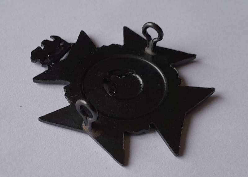 Rhodesian Regiment Cap Badge.  Lugs Intact.