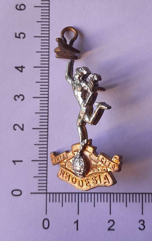 Rhodesian Corps of Signals Beret Badge.  Lugs Intact.