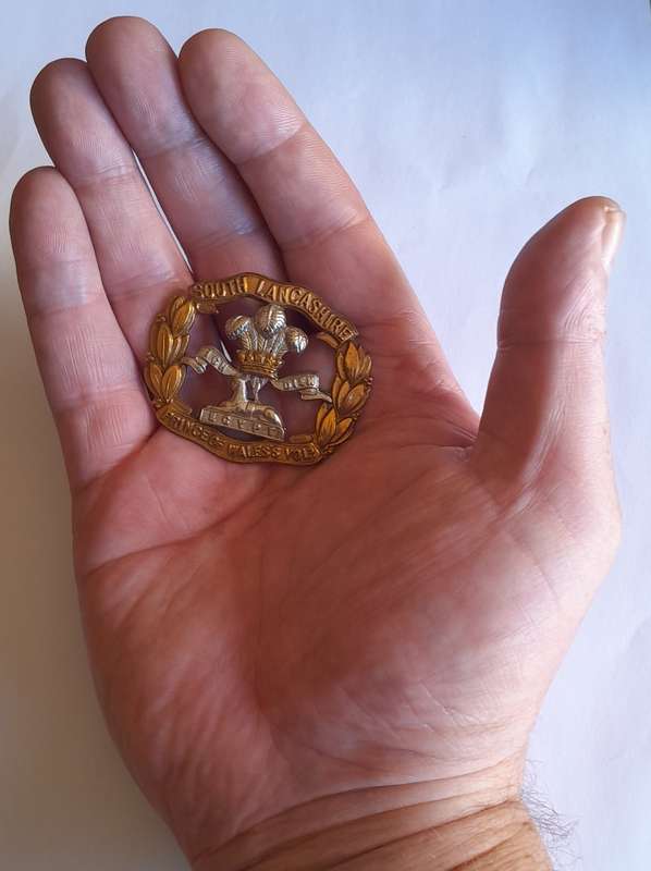 Early South Lancashire Regiment Cap Badge.  No Lugs.