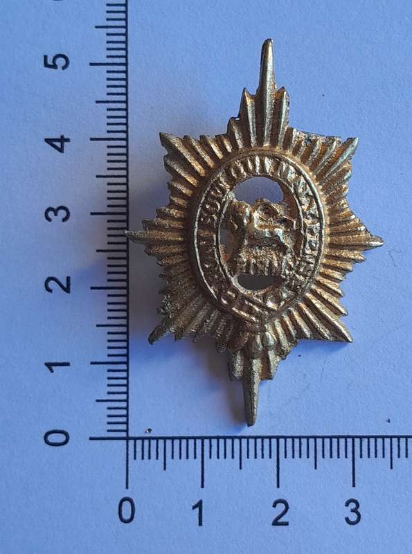 Early Worcester Regiment Badge. No Slider.