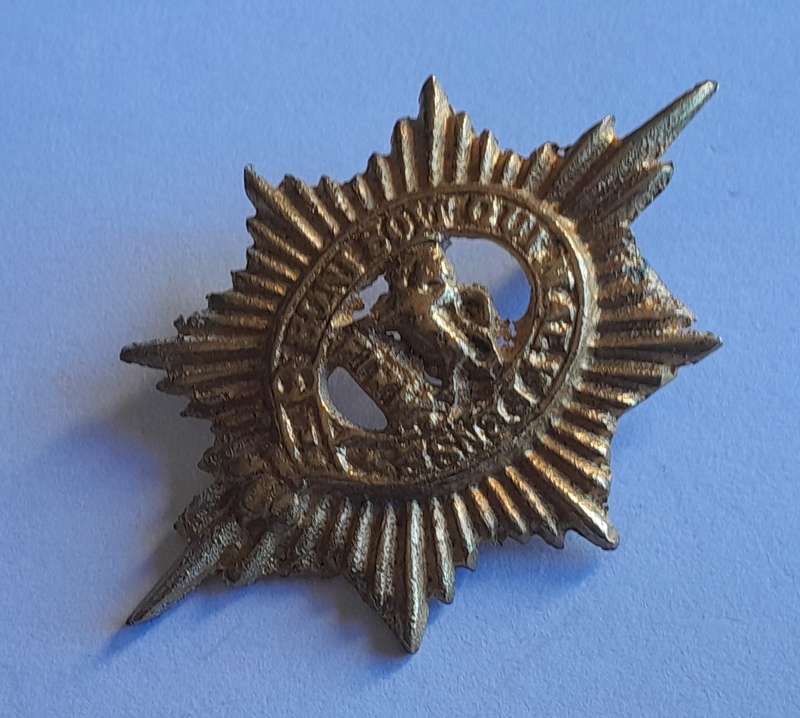 Early Worcester Regiment Badge. No Slider.