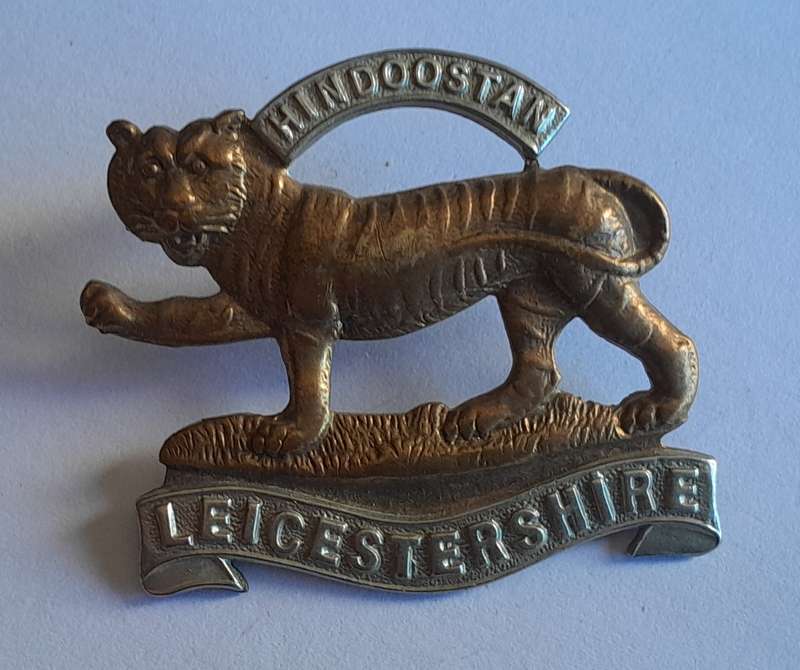 Early Leicestershire Regiment Cap Badge.  No Slider.