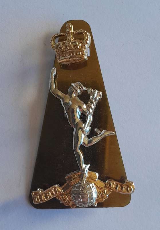 British Army Royal Corps of Signals Cap Badge.