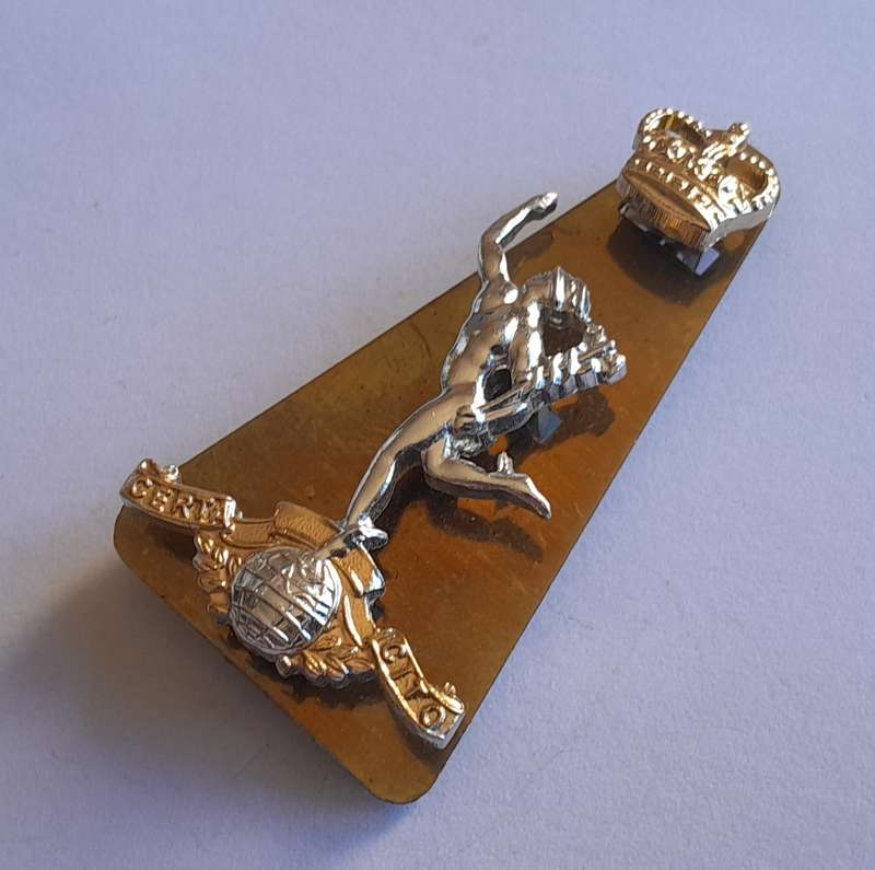 British Army Royal Corps of Signals Cap Badge.