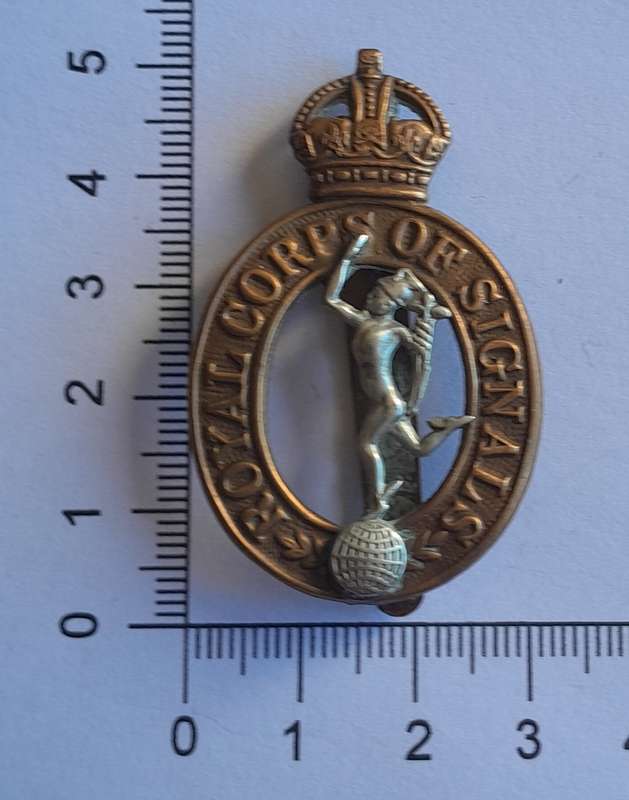 WW2 British Army Royal Corps of Signals Cap Badge.  Slider Intact.