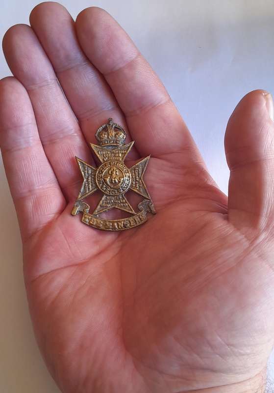 Early 12th County of London Battalion Cap Badge.  No Slider.