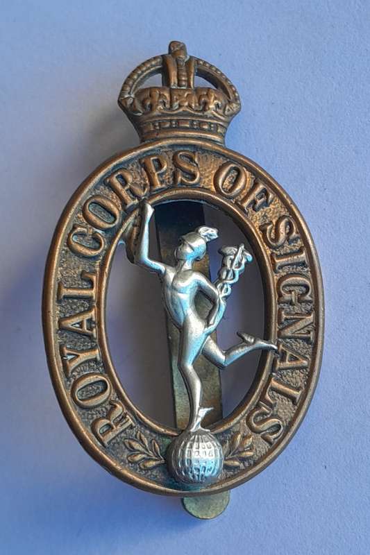 WW2 British Army Royal Corps of Signals Cap Badge.  Slider Intact.