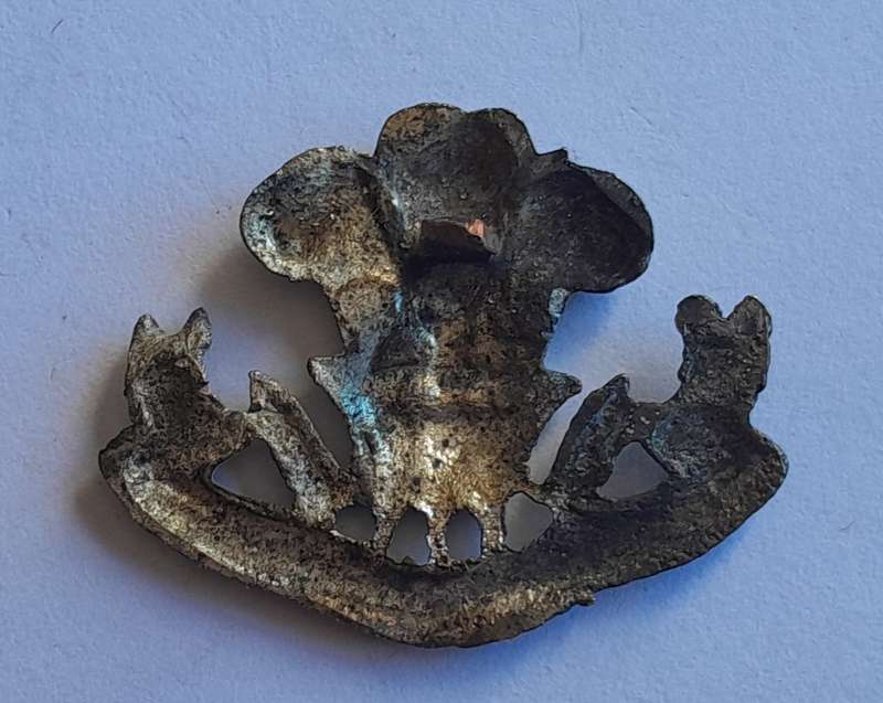 WW2 Royal Regiment of Wales Cap Badge.  No Slider.