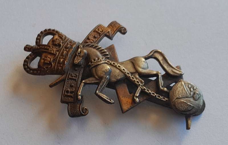 WW2 Royal Electrical Mechanical Engineers Cap Badge.  Slider Intact.