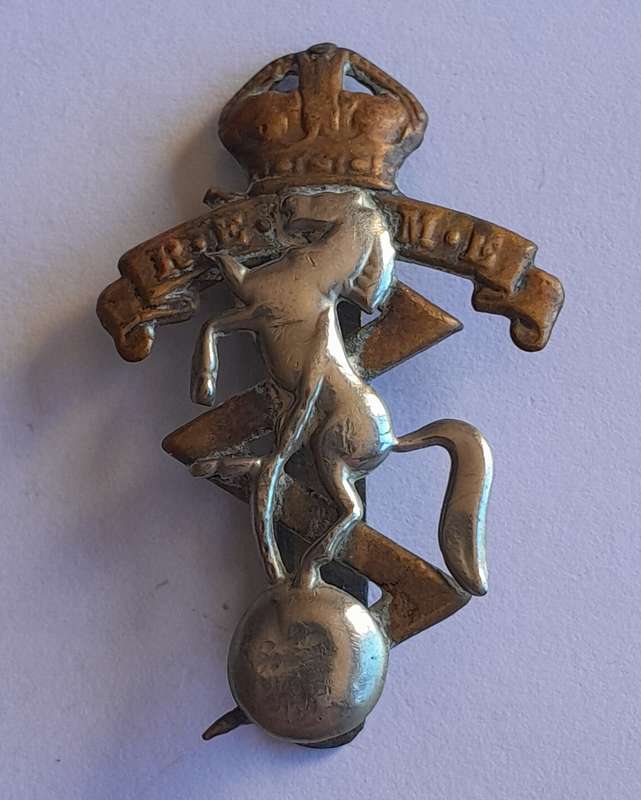 WW2 Royal Electrical Mechanical Engineers Cap Badge.  Slider Intact.