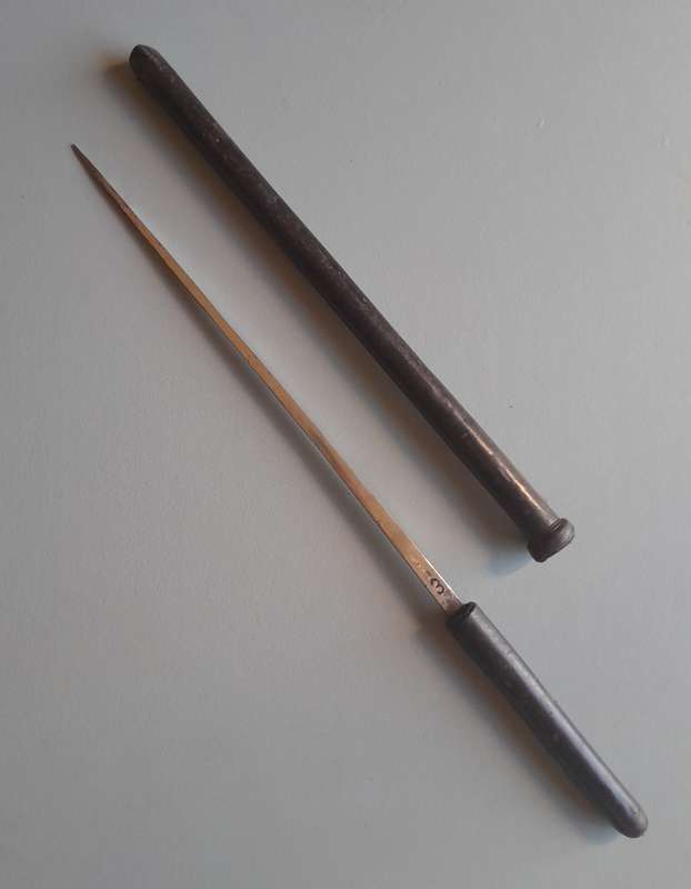 Rare WW2 U.S. Army Officer's Swagger Stick Dagger.  Leather And Steel.