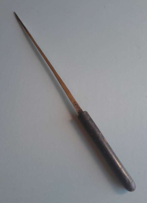 Rare WW2 U.S. Army Officer's Swagger Stick Dagger.  Leather And Steel.