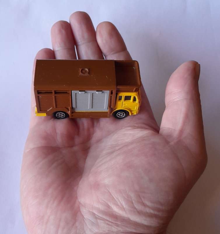 1980's Majorette Die Cast Mercedes Benz Cattle Truck.  Opening Side Ramp.