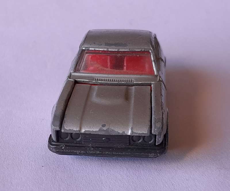 1980's Corgi Die Cast Ford Capri 3.0 S.  Opening Bonnet.