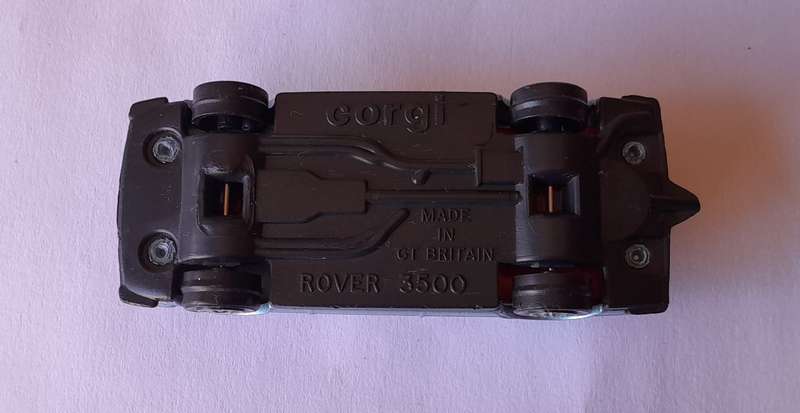 1970's Corgi Die Cast Rover 3500.  Opening Boot.  Red Interior. Excellent Condition.