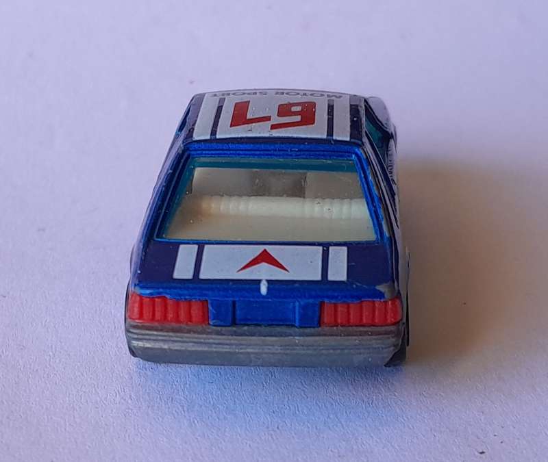 1980's Yatming Die Cast Ford Mustang Cobra.  No 1067.  Opening Doors.