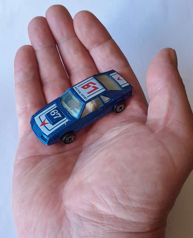 1980's Yatming Die Cast Ford Mustang Cobra.  No 1067.  Opening Doors.