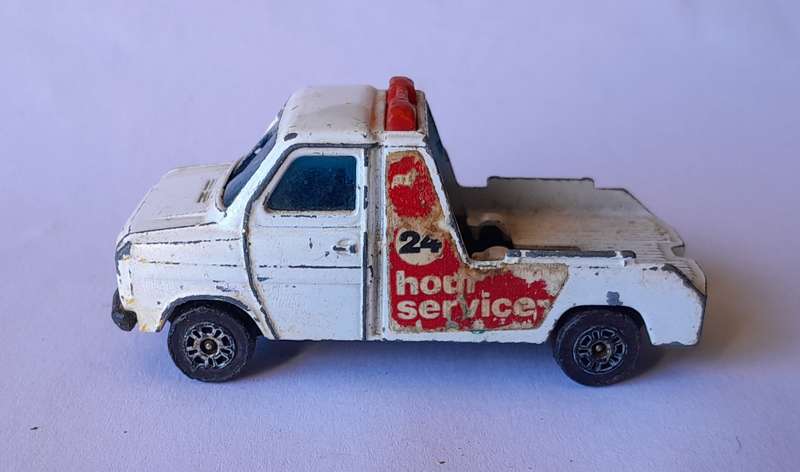 1980's Corgi Ford Transit Wrecker (for spares and repairs).