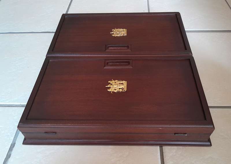Rhodesian Army Collector's Badge Set in Cabinet.  Ltd Edition. No. 469/1000.