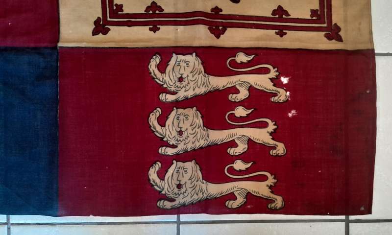 WW1-WW2 Era British Royal Standard Cotton Flag. Barnes & Co. London. 1.36m x 70cm.