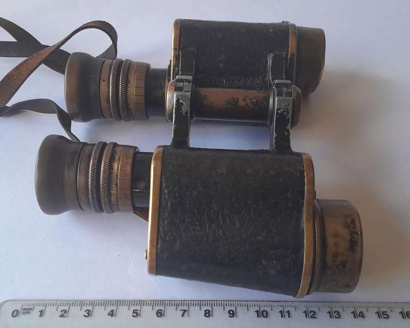 WW1 Hunsicker & Alexis, Paris Roof Prism Binoculars.  War Office Stamped.