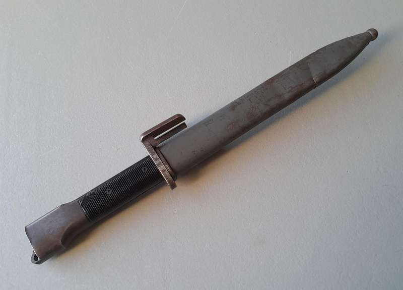 SADF / SAP M1 FN-FAL Type-A Knife Bayonet with Metal Scabbard.  No. 27101.
