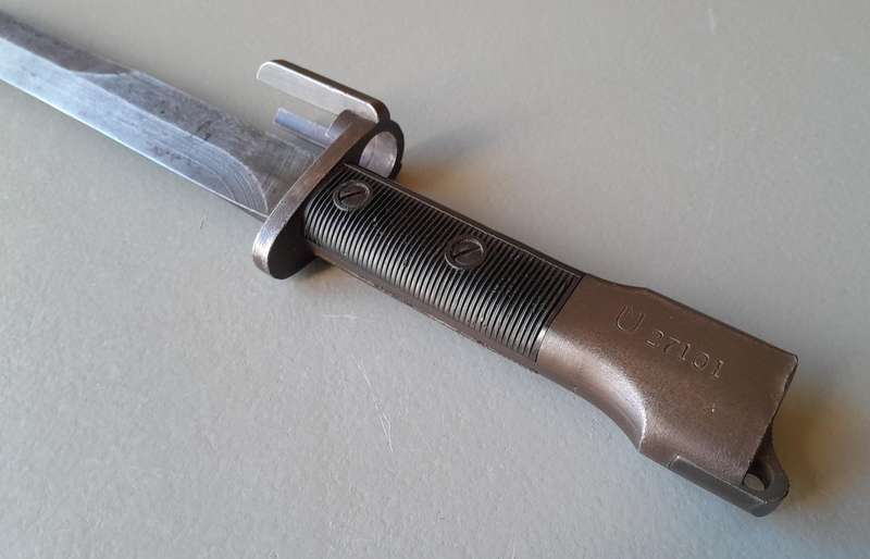 SADF / SAP M1 FN-FAL Type-A Knife Bayonet with Metal Scabbard.  No. 27101.