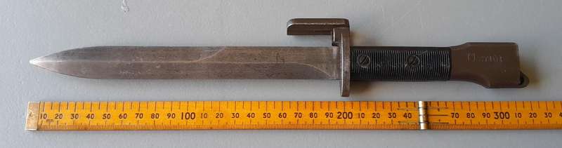 SADF / SAP M1 FN-FAL Type-A Knife Bayonet with Metal Scabbard.  No. 27101.