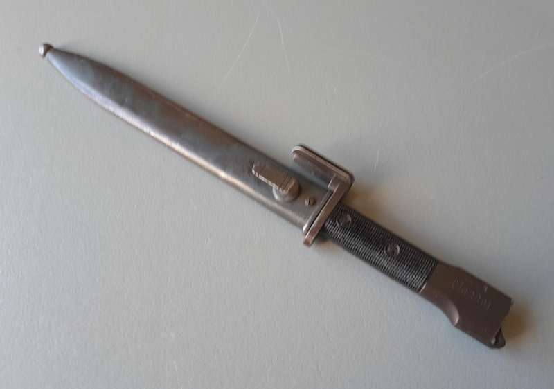SADF / SAP M1 FN-FAL Type-A Knife Bayonet with Metal Scabbard.  No. 22281.