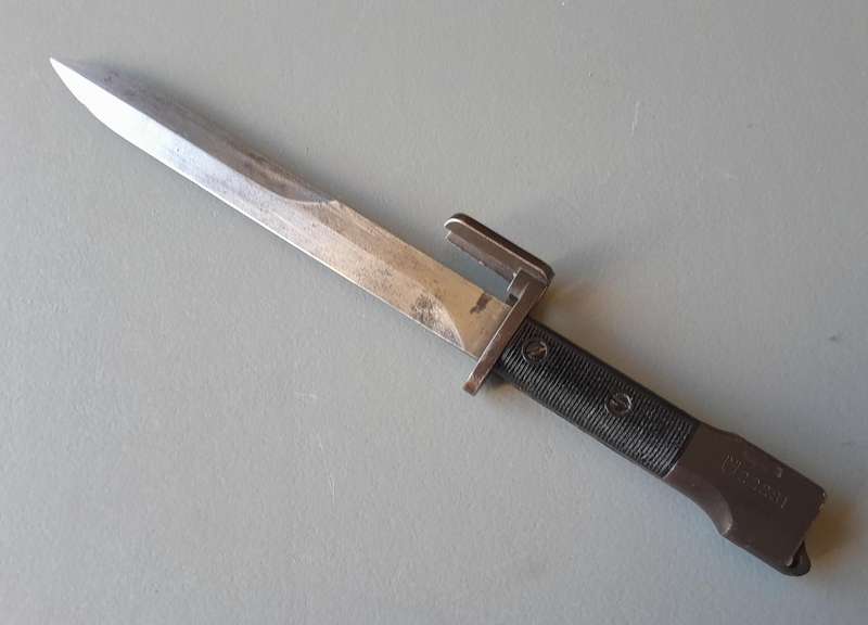 SADF / SAP M1 FN-FAL Type-A Knife Bayonet with Metal Scabbard.  No. 22281.