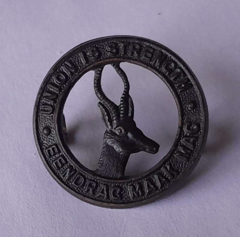 WW2 SA Infantry Collar Badge.  Lugs Intact.