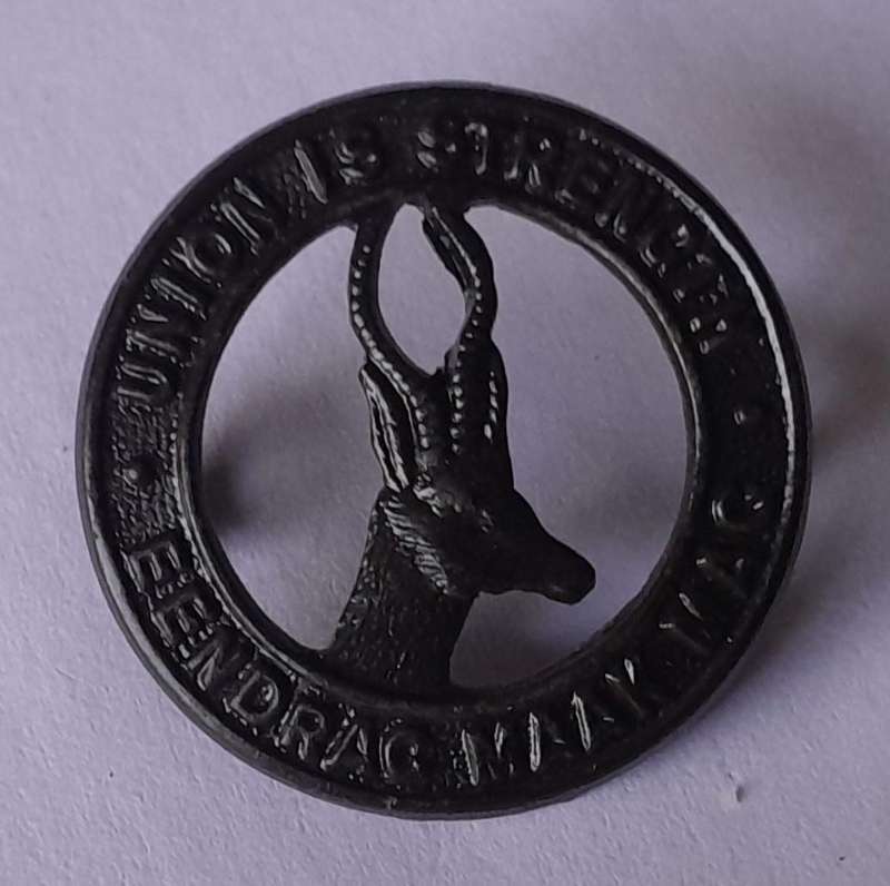 WW2 SA Infantry Collar Badge.  Lugs Intact.