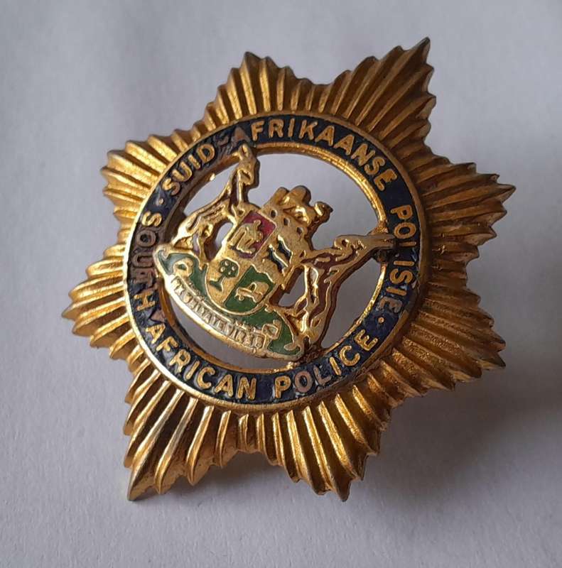 Vintage SAP Officers Gilt and Enamel Cap Badge.  Lugs Intact.