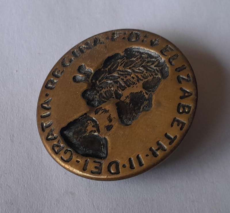 Vintage Elizabeth II DEI GRATIA REGINA FB Embossed Button
