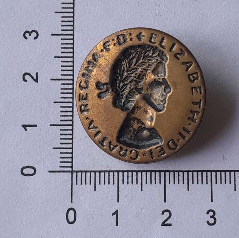 Vintage Elizabeth II DEI GRATIA REGINA FB Embossed Button