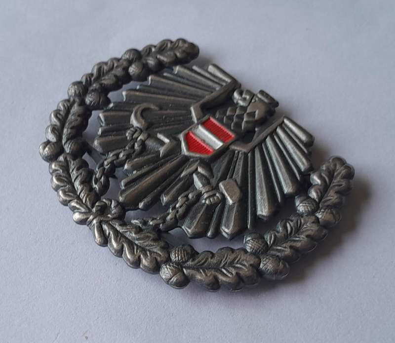 Austrian Armed Forces Beret Badge.
