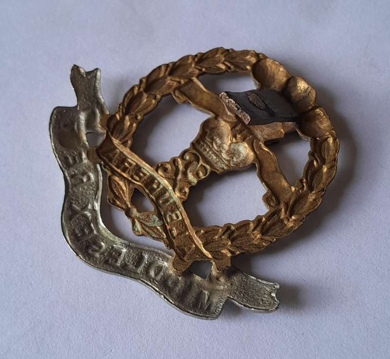 Early Middlesex Regiment Cap Badge.  No Slider.