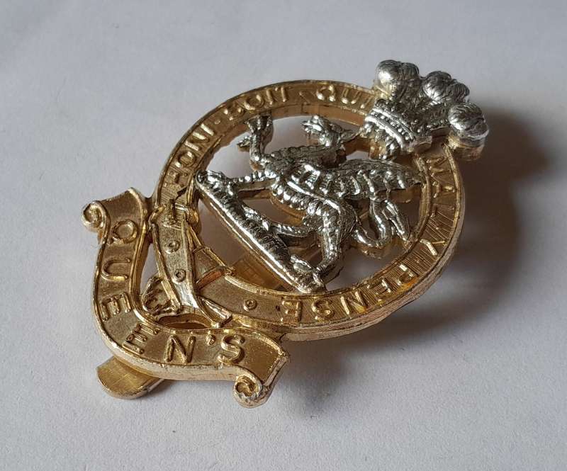 British Queens Regiment Anodised Aluminium Cap Badge.  JR Gaunt.  Slider Intact.