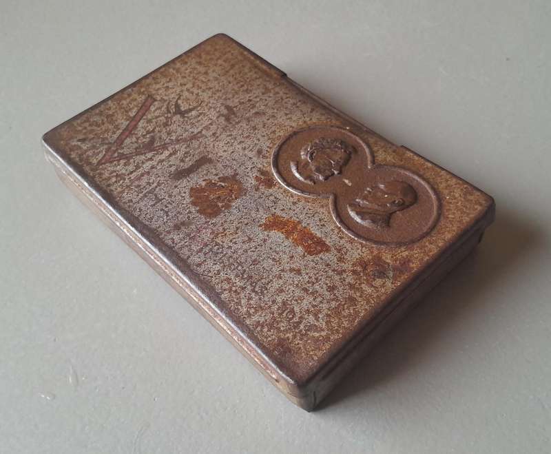 WW2 1943 Gift Tin To SA Troops From Jan & Isie Smuts. 11.5 x 7.5cm.