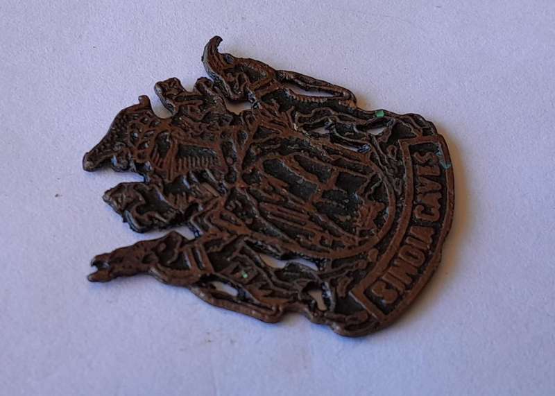 Rare Vintage Rhodesian "Sinoia Caves" Metal Badge.