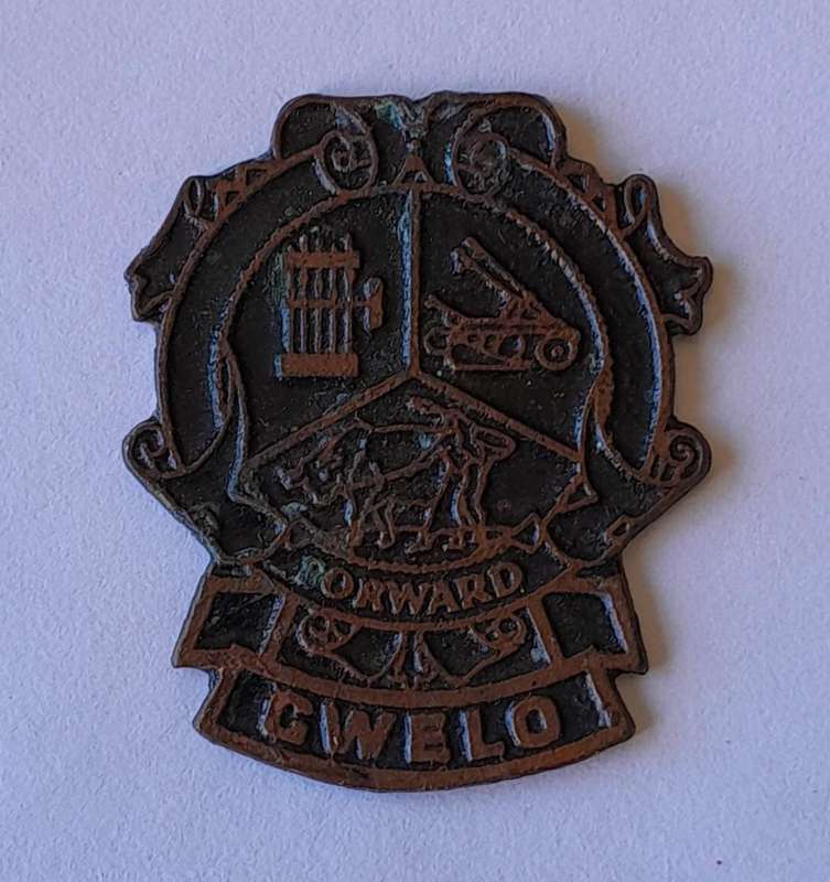 Rare Vintage Rhodesian "Gwelo" Metal Badge.