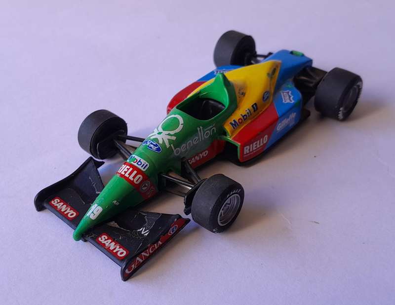 Vintage Onyx Die-Cast Benneton Ford F1.  Scale 1/43.  10cm.  Missing Back Fin.